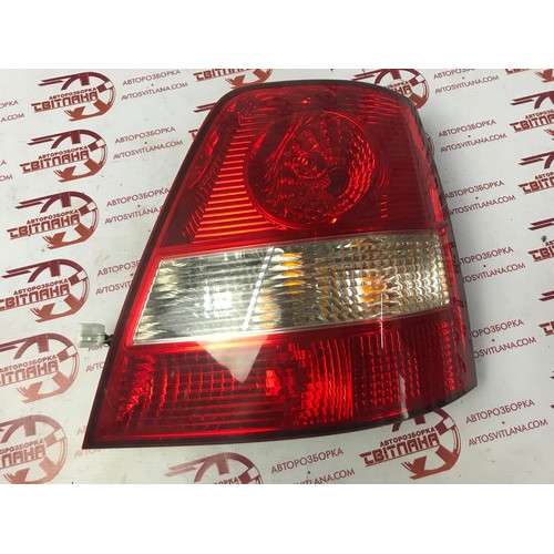 Ліхтар задній правий Kia Sorento 2002-2006 924023E010